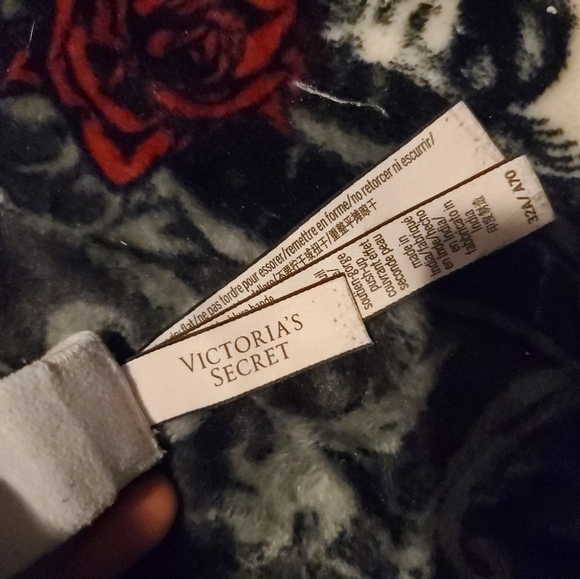 VS bra - Picture 2 of 4